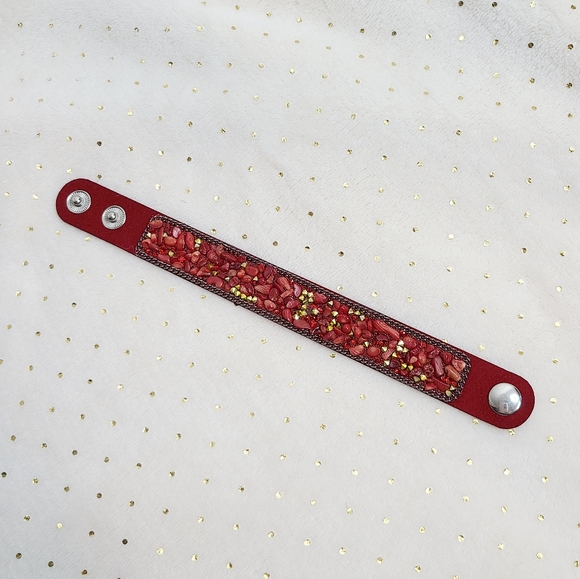 Red Leather & Gem Bracelet *NEW* Adjustable Size* - Picture 3 of 5